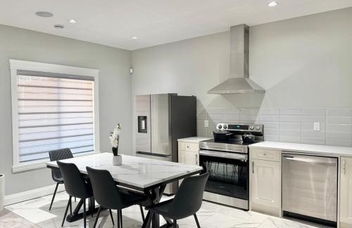 Chestermere Apartamento | Luxury Chestermere Retreat