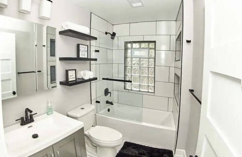 Covington Casa | Luxury Cincinnati City View Home