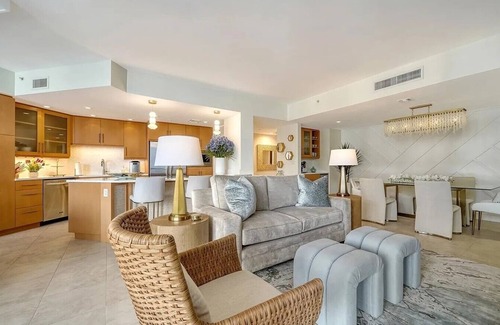Longboat Key Condominio | Luxury Coastal Escape in Longboat Key, Florida-Beachfront Condo for Rent!