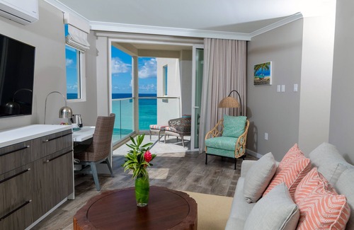 Maxwell Complejo | Luxury Collection at Sea Breeze Beach House by Ocean Hotels