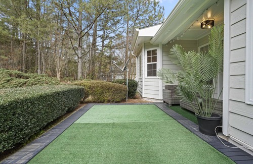 Lawrenceville Casa | Luxury, Comfort & Serenity!