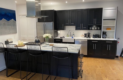 Shorewood-Tower Hills-Harbert Condominio | Luxury Condo at Vineyard Lofts Plan for Summer Now!!!