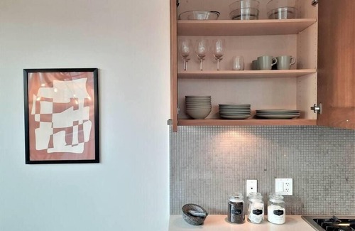 Eau Claire Condominio | Luxury Condo by River w/City Views