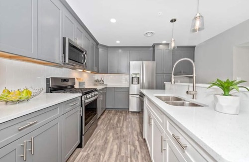 Downtown Casa | *Luxury Condo In Downtown Frederick*