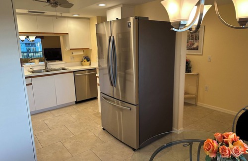 Tara Golf and Country Club Condominio | Luxury Condo in Private Country Club – Freshly Renovated