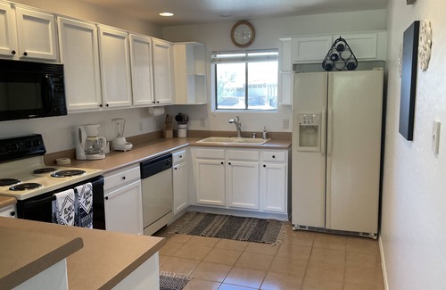 Village Fairways Condominio | Luxury condo in Scottsdale**** contact owner for specials!!