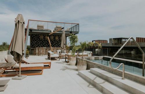 Playa Paraiso Apartamento | Luxury Condo on Cenote near centro of Tulum
