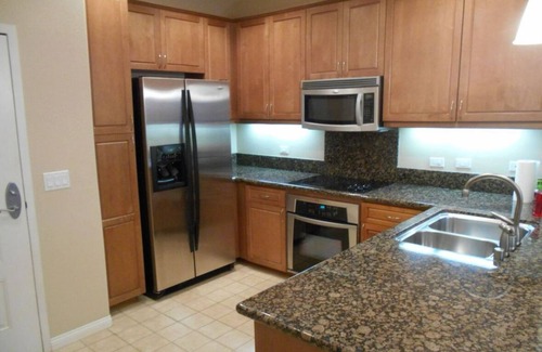Carmel Valley Condominio | Luxury condo w A/C, W/D in Premier Shopping in Del Mar/Carmel Valley - San Diego