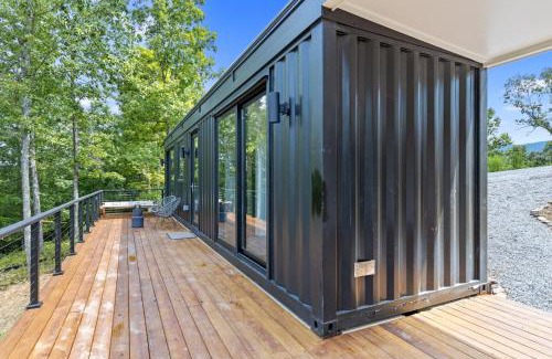 Young Harris Casa | Luxury Container Hammock, Fire Pit Pool