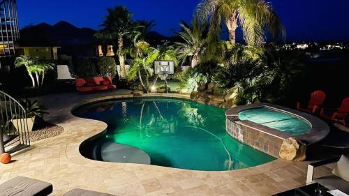 Fountain Hills Casa | Luxury Contemporary Sanctuary w Pool and Views
