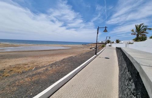 Playa Honda Apartamento | Luxury Coral Beach first line of the sea