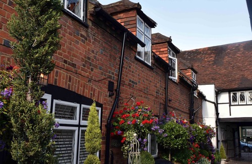 Windsor Cabaña | Luxury Cottage Near Windsor Castle