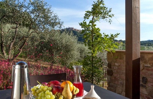 Montepulciano Cabaña | vista de paisaje de cabaña de lujo compartida de piscina compartida