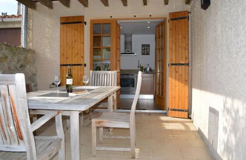 Saint-Polycarpe Casa | Luxury cottage with Jacuzzi in Saint-Polycarpe