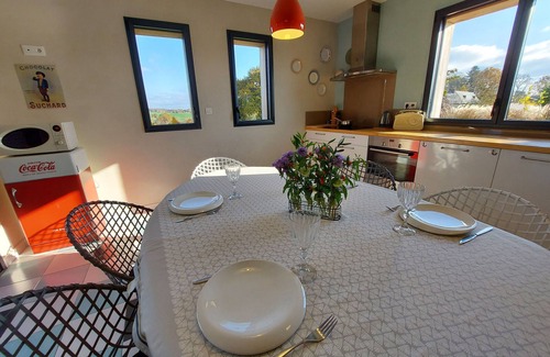 Menil Cabaña | Casa rural de lujo con spa y estanque privado para pesca
