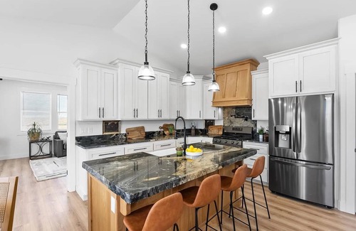 Springfield Casa | Luxury Country Escape – Idaho’s Hidden Gem on 6 Acres