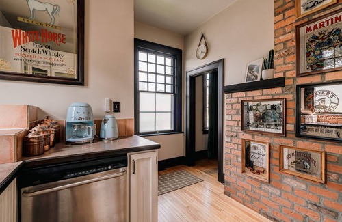 Mission District Casa | Luxury Craftsman Home in Mission: featuring private yard, sauna & home gym