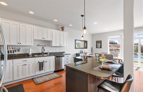 Quincy Casa | Luxury @ Crescent Bar! Pool & Free Golf!