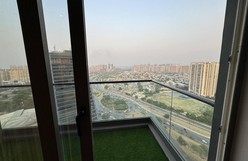 Greater Noida Apartamento | Luxury Deluxe Suite by Gt Studios