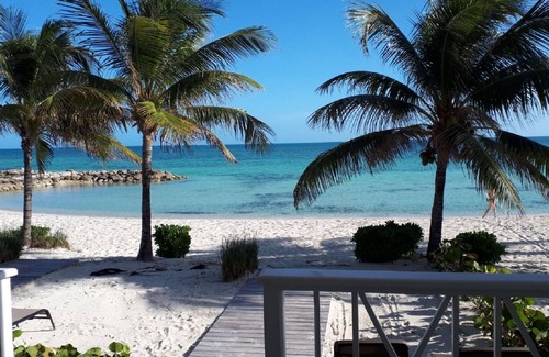Nassau Casa | LUXURY DESIGN COZY BEACH HOUSE FULLY RENOVATED 5 Stars L