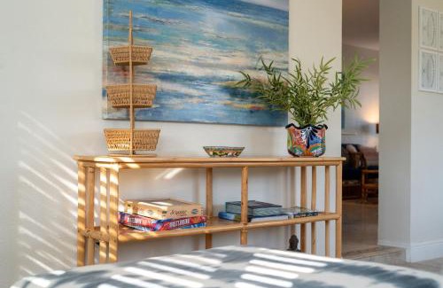 Bowe Gardens Casa | Luxury design, hot tub, close proximity to beach
