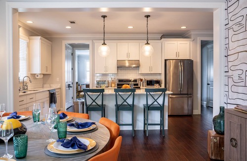 East Memphis Casa | Luxury Design, Prime Location 2 Minutes from Midtown, Family Fun!