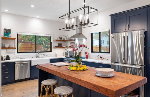 Sebastopol Casa | Luxury Designer Home w/ Spa ~ Stroll into Sebastopol