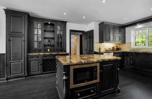 Lichfield Cabaña | Luxury Designer Mansion in West Midlands Countryside