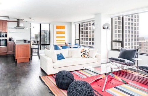 Rush and Division Apartamento | Luxury Designer Penthouse North - Pool - Gold Coast