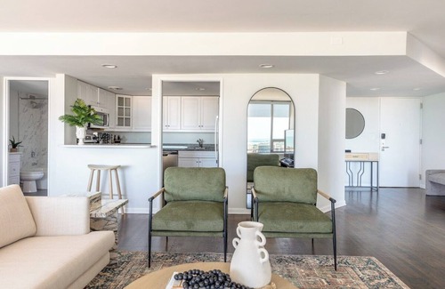 Rush and Division Apartamento | Luxury Designer Penthouse Combo |North| Gold Coast