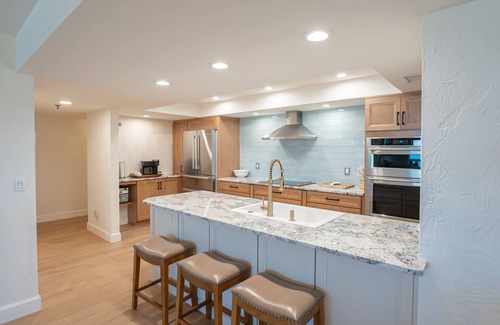 Ormond-by-the-Sea Condominio | Luxury direct oceanfront corner with a large private balcony, heated pool and garage