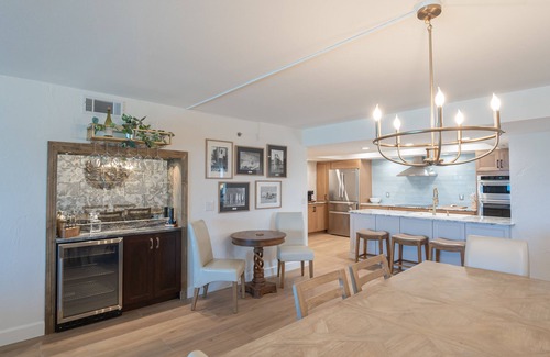 Ormond-by-the-Sea Condominio | Luxury direct oceanfront corner with a large private balcony, heated pool and garage