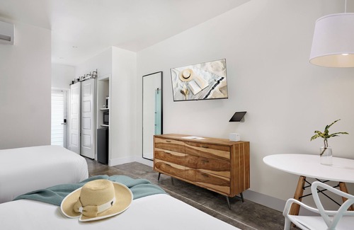 Grace Bay Hotel | Luxury Double Bed Room