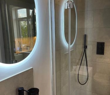 Lewisham Casa | Luxury double room in modern renovated house