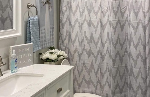 Downtown Memphis Apartamento | LUXURY DOWNTOWN CONDO “WALKING DISTANCE TO EVERYTHING”.