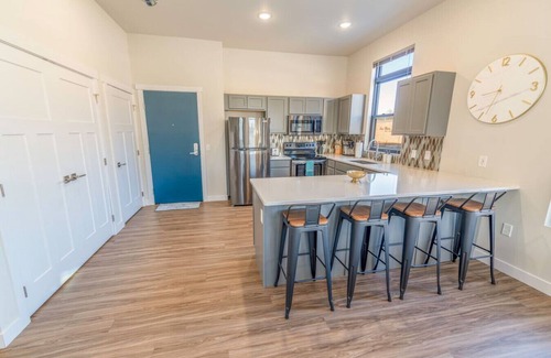 Downtown Eau Claire Apartamento | Luxury Downtown EC Apartment 2BR