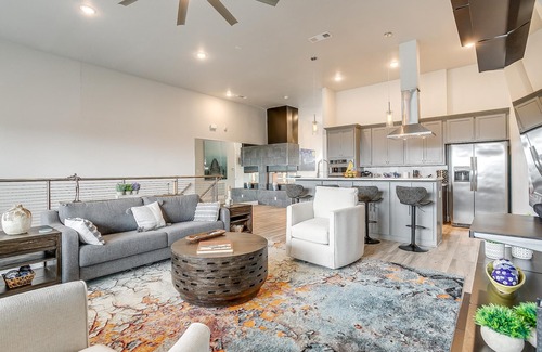 Fort Worth Casa | LUXURY DOWNTOWN FORT WORTH VILLA, WALK TO EVERYTHING
