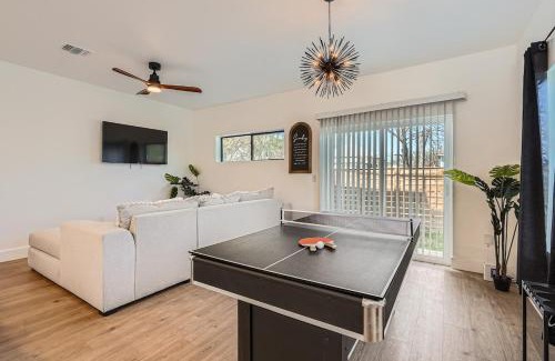 Denver Heights Casa | Luxury Downtown Oasis, Pool Table, Near Riverwalk