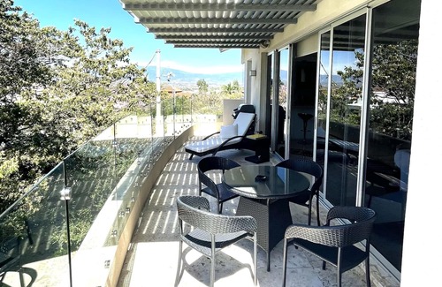 Santa Ana Apartamento | Penthouse Duplex de Lujo