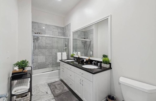 Castaic Casa | Luxury, Elegance, Views: LA Gem