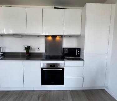 Newham Apartamento | Luxury Entire 1 Bed flat, Excel, City airport, Custom House