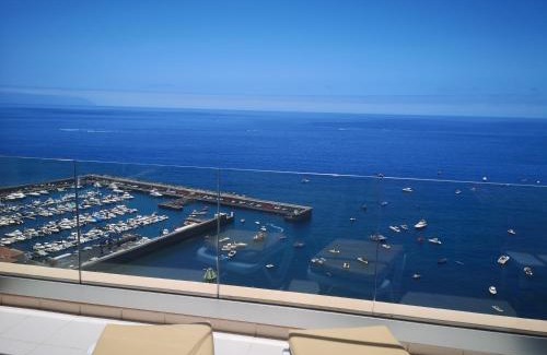 Los Gigantes Apartamento | Luxury Apt. with Stunning Sea View