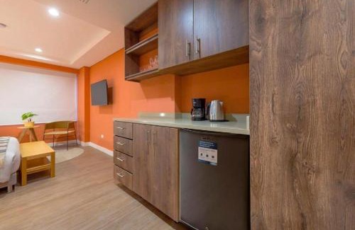 Los Naranjos Apartamento | Luxury Escape by El Tesoro Perfect Location 302