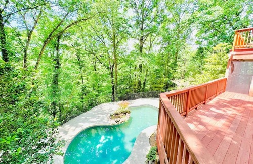 Mount Paran - Northside Casa | Mountain Retreat w pool 7 bedrooms ping pong near Buckhead