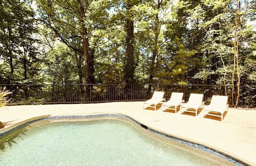 Mount Paran - Northside Casa | Mountain Retreat w pool 7 bedrooms ping pong near Buckhead