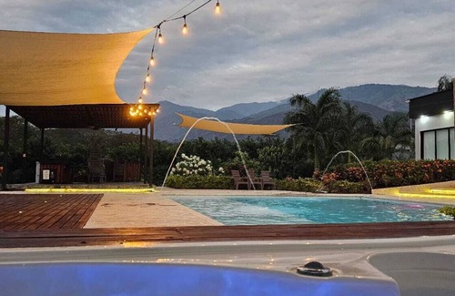 Olaya Casa | Finca de Lujo con Piscina y Jacuzzi Privado