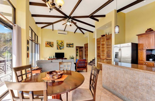 Playa Panamá Casa | Luxury private villa in gated beach-front community- Private pool;