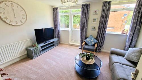 Oadby Apartamento | Luxury Family Apartment - Close to University of Leicester