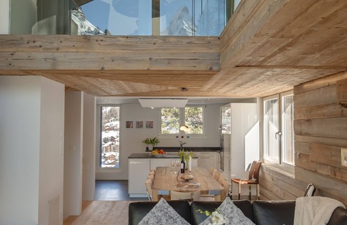 Zermatt Chalet De Esquí | Chalet familiar de lujo en un entorno tranquilo pero cerca del remonte y del centro de la ciudad.