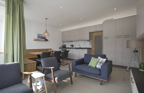 Lengdorf Apartamento | Casa de vacaciones familiares de lujo, sauna privada y terraza con jacuzzi con excelentes vistas